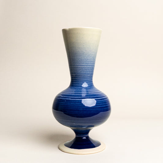 Swung Vase