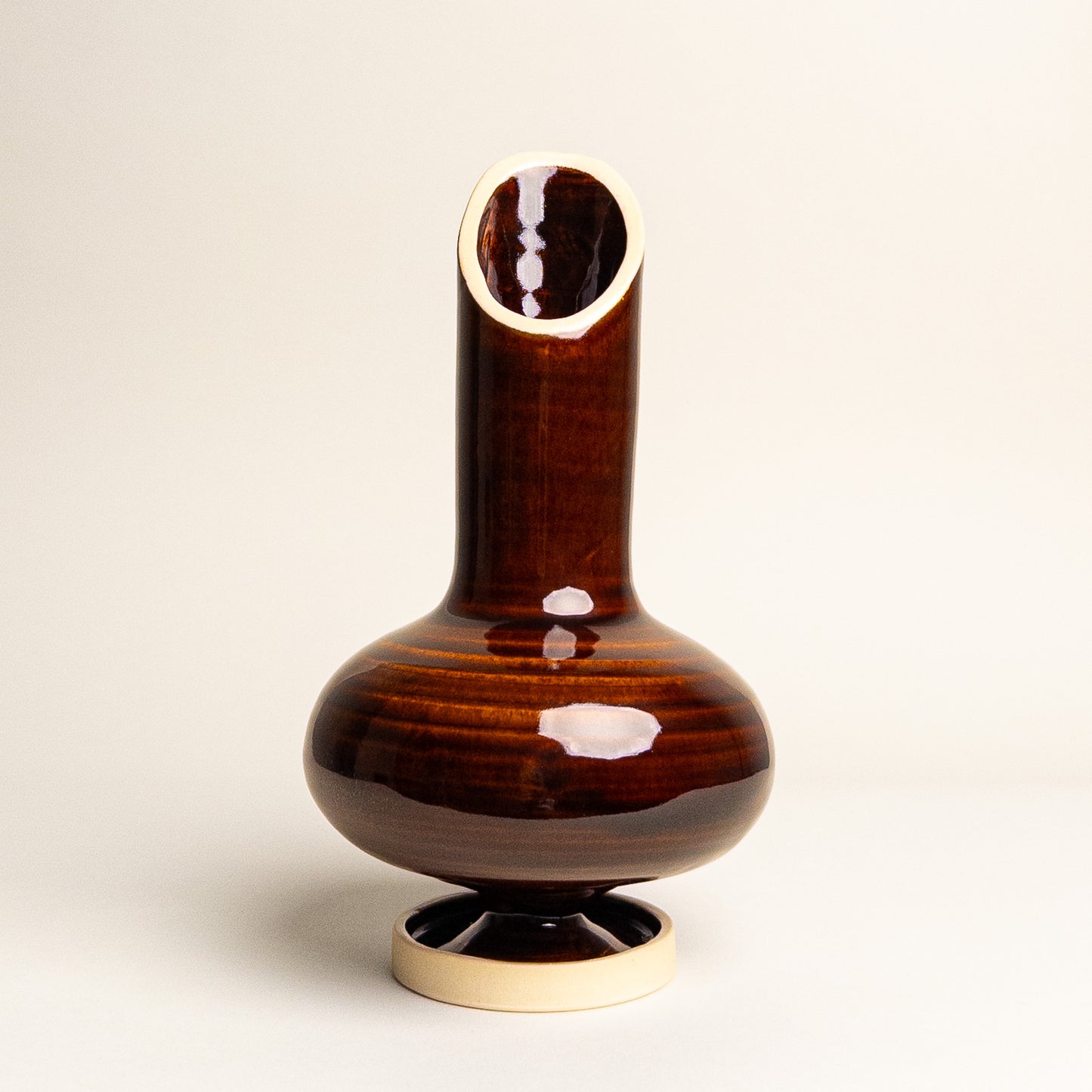 Swung Vase