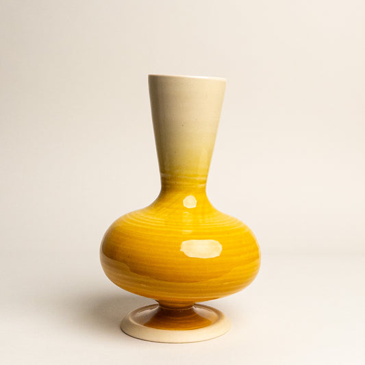 Swung Vase
